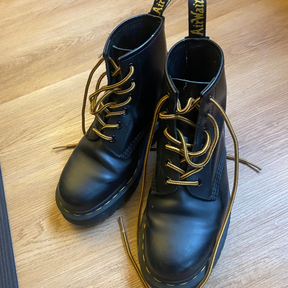 Doc Martens Boots